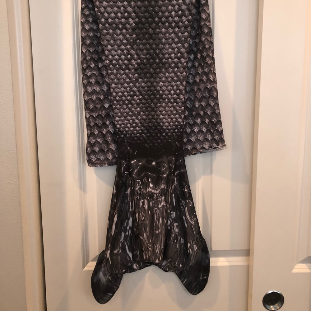 FinFun Black Mermaid Tail - for swimming - adult M